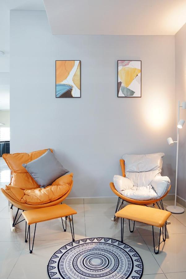 Villa Desaru 37M7 Morandi Colour Theme By Joyfully Exterior foto